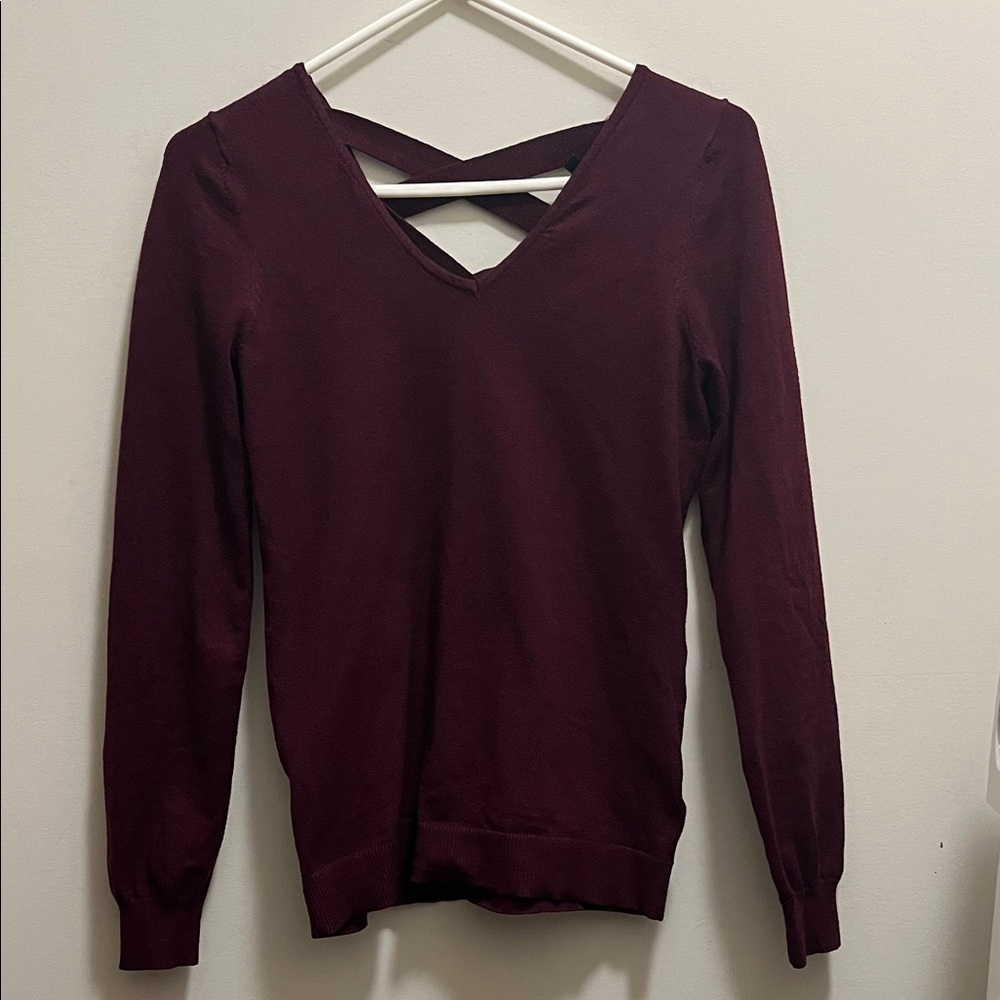 Chic Burgundy V-Neck Sweater